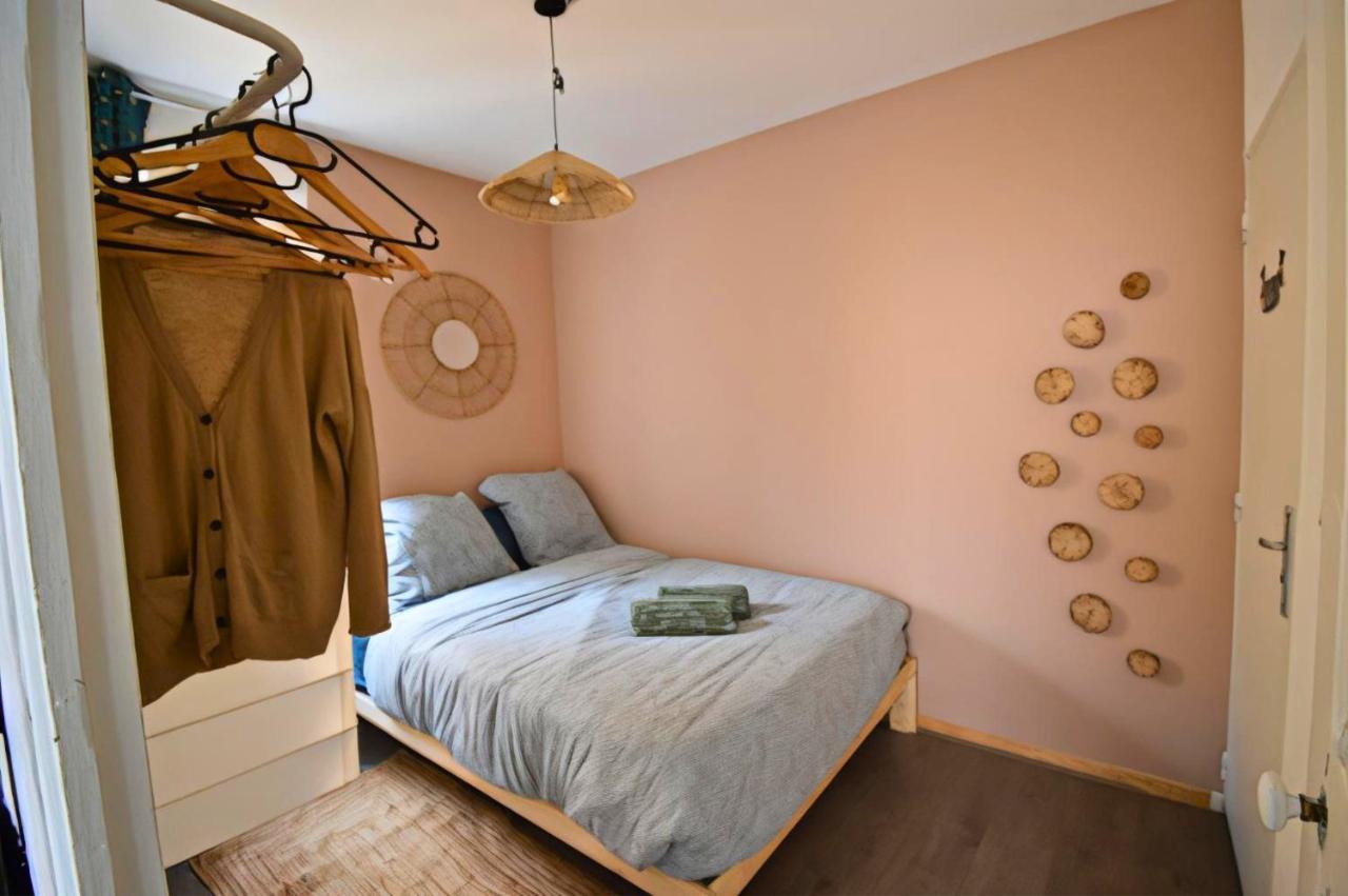 Le Petit Refuge De Venose Apartment La Châtre Екстериор снимка